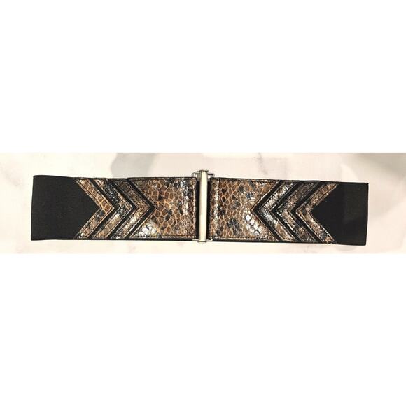 Vintage Womens Belt Brown Tan Black Snakeskin Elastic Waist Cincher Arrow Silver - Picture 1 of 9